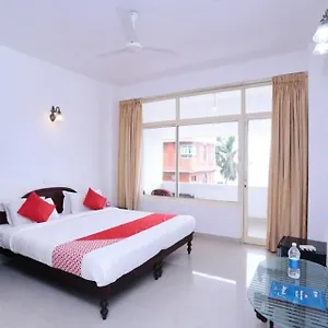 3* Hotel Swapnatheeram